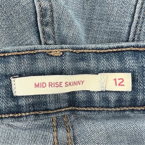 Levi’s Mid Rise Skinny Distressed Jeans Size 12 Women’s - Picture 2 of 6
